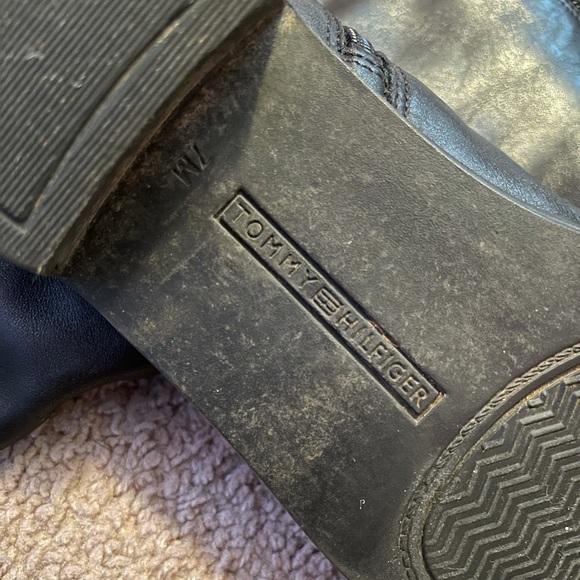Tommy Hilfiger black boots - Picture 6 of 6